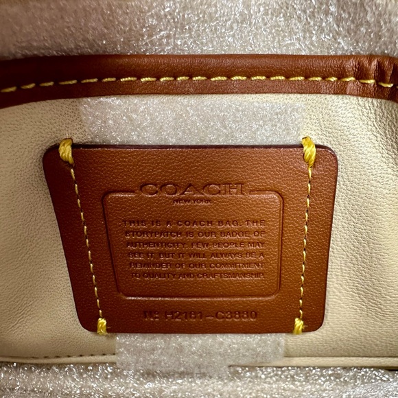 New Coach Pillow Tabby Shoulder Bag 18 in Ivory - Picture 10 of 12